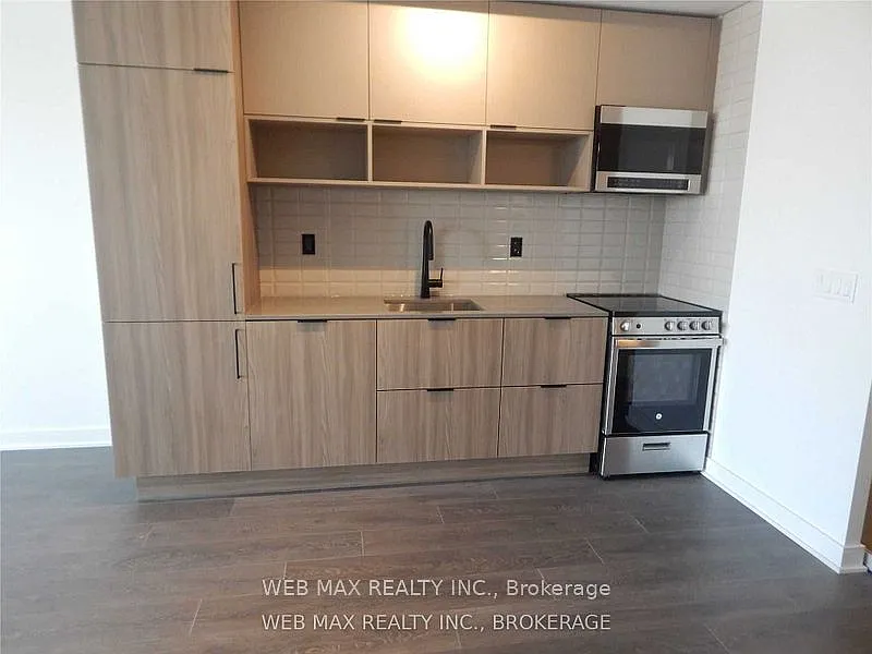 3 bed, $3,190 — Photo 3