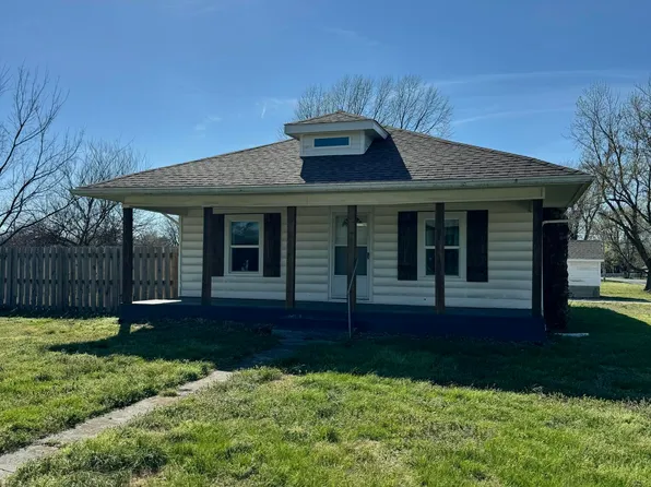 5825 Joplin St, Joplin, MO 64801