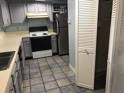 4th image of 1520 Creek Bank Ln