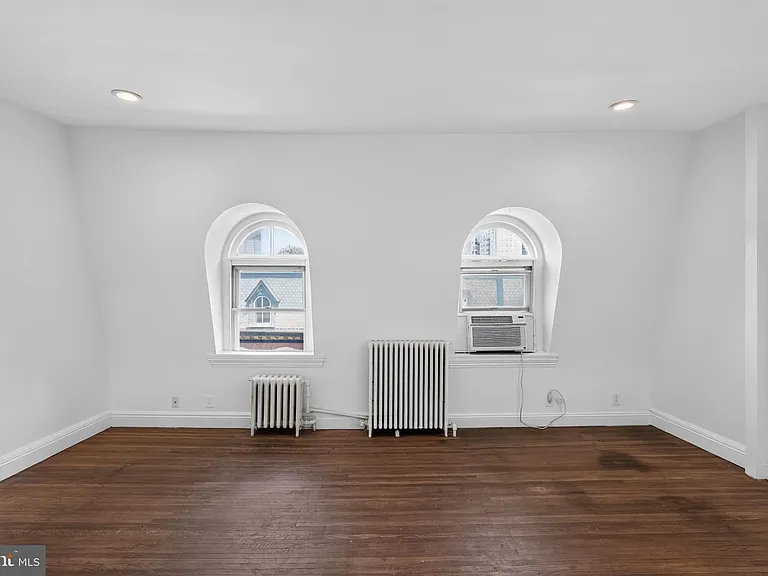 2124 Spruce St #4F — Photo 6