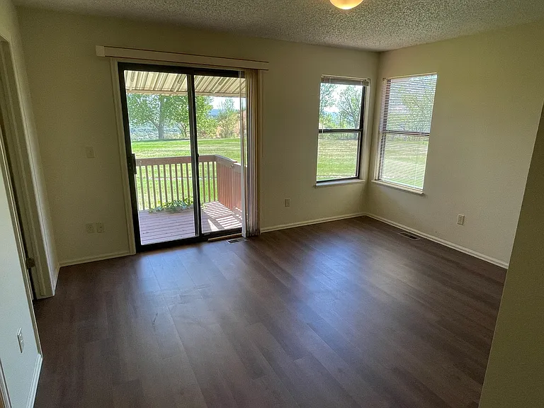 2538 Patriot Hts — Photo 3