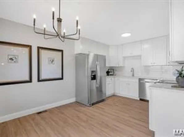 822 Sugar Valley Ct Unit 2, Saint Peters, MO 63376