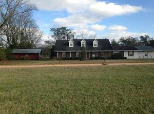 1699 Thorne Rd, Hartford, AL 36344