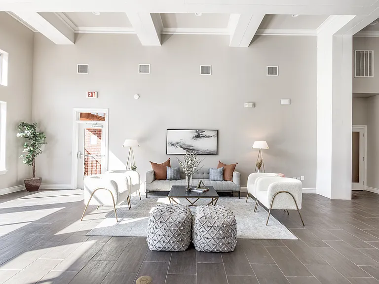 Oak Crest — Photo 13