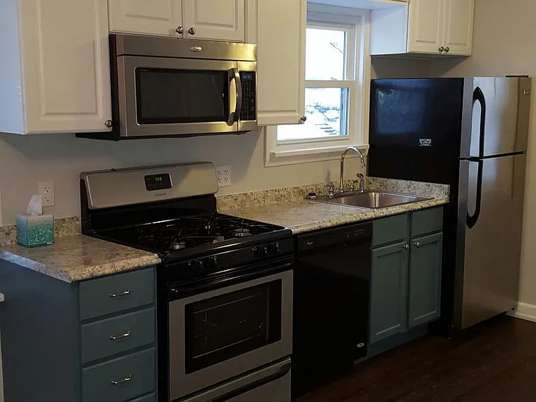 3301 Mishawaka Ave #1 — Photo 2