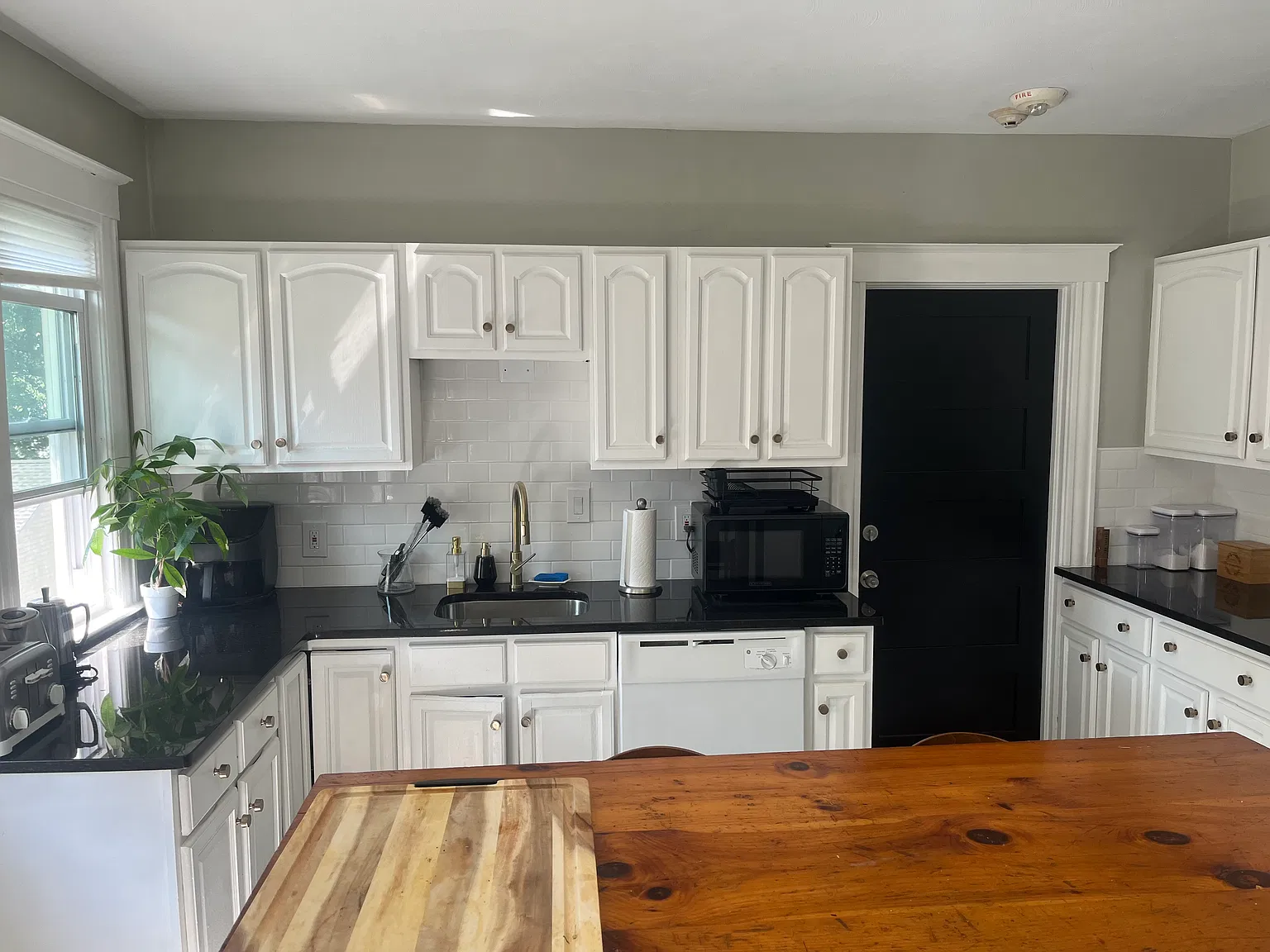 37-39 Maplewood Ave — Photo 2