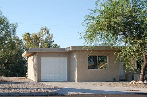 2nd image of 2919 Saddleback Dr APT B