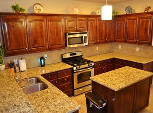 2228 Laurel Forest Dr, Fort Worth, TX 76177