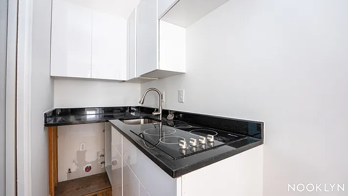Rented by Nooklyn NYC LLC | media 58