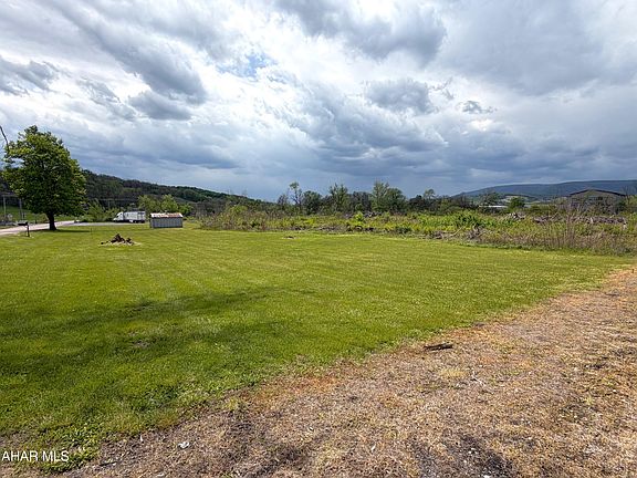 5th image of Quarry Rd