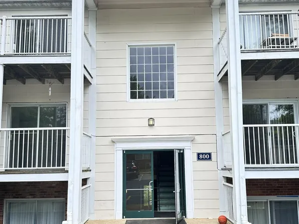 800 Runnel Ct Unit 3, Charlottesville, VA 22901