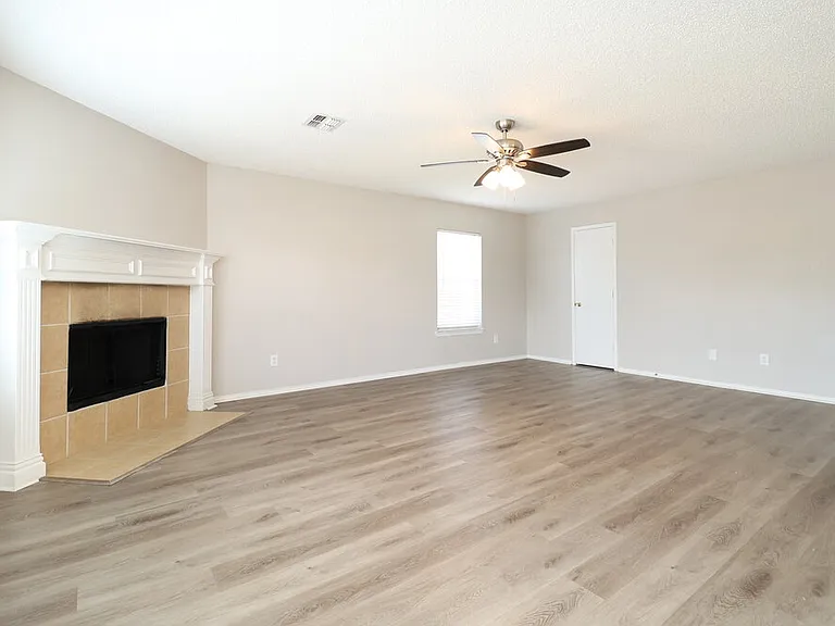 4668 Cool Ridge Ct — Photo 9