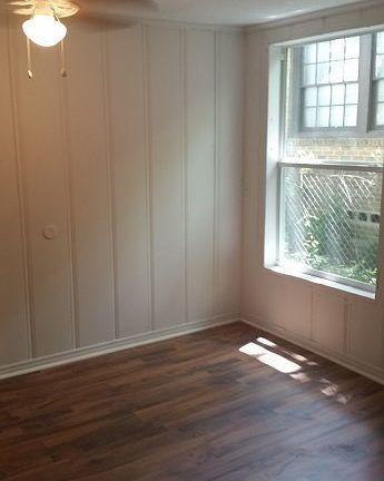 5th image of 215 E Menefee St