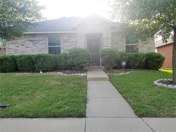 2nd image of 2011 Bentwood Dr