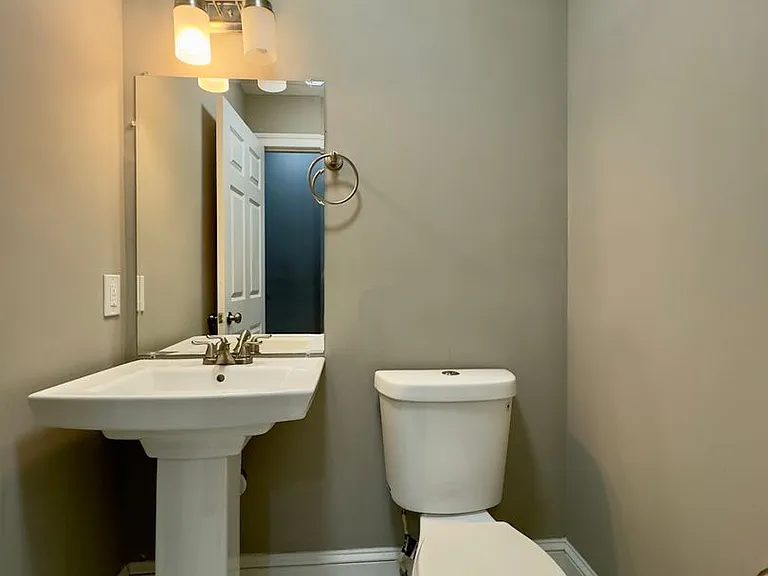 Apartment Units in Downtown, Baltimore, MD! — Photo 47