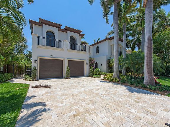 3rd image of 2624 Sea Island Dr