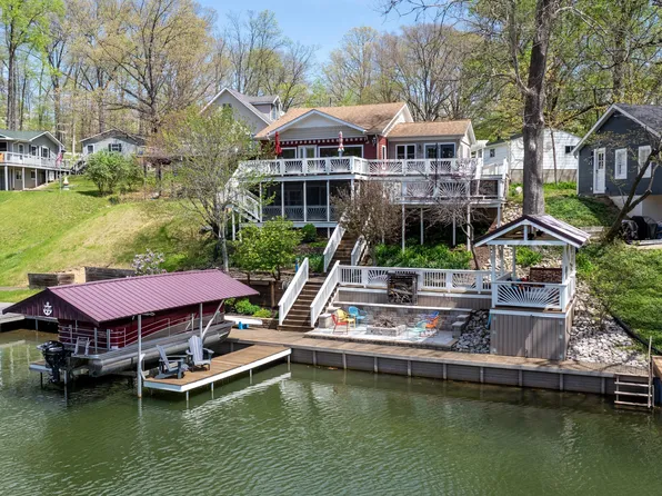 8478 S Christian Dr, Nineveh, IN 46164