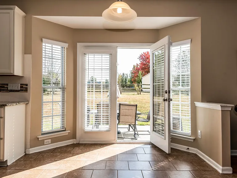 5991 Underwood Ave — Photo 16
