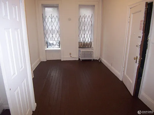 Rented by Oxford Property Group | media 11