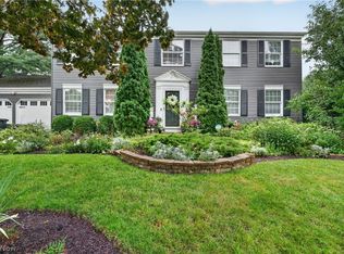 988 White Oak Cir, Medina, OH 44256