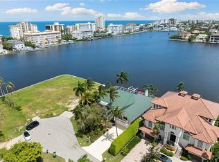 283 Oak Ave, Naples, FL 34108
