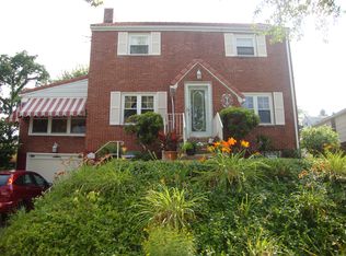 954 Sunglow St, Homestead, PA