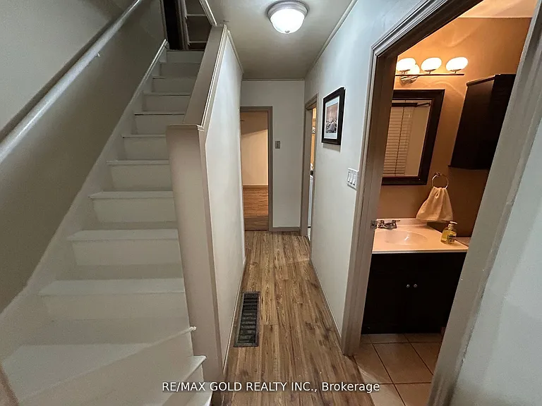 1315 Partington Ave — Photo 7