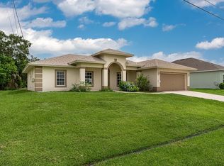 1472 SW Falmouth Ave, Port Saint Lucie, FL 34953