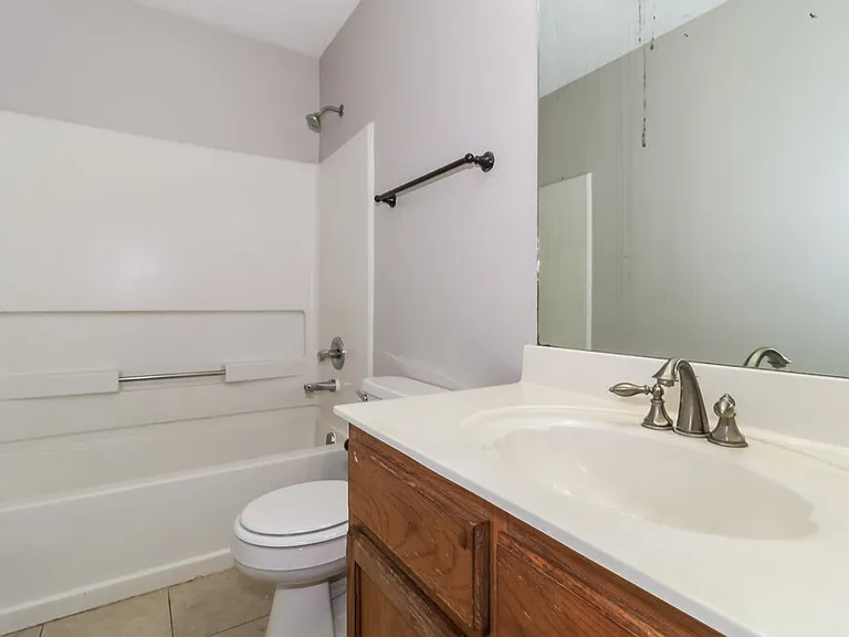 1886 Towson Ln — Photo 14