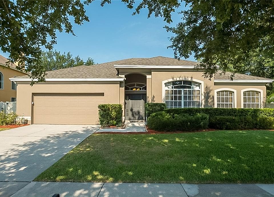 1st image of 452 Lake Amberleigh Dr