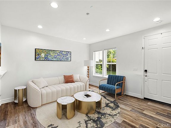3rd image of 71 Orange Blossom Cir