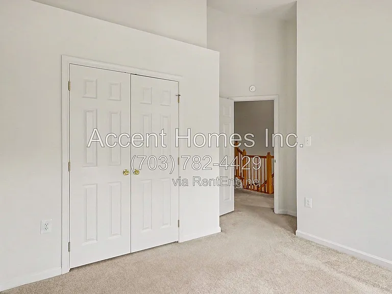 21217 Millwood Sq — Photo 19