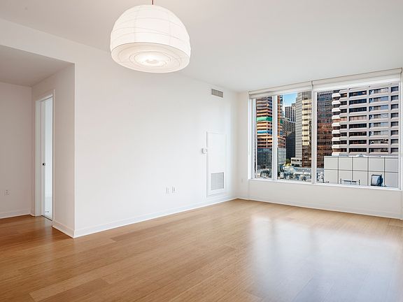 3rd image of 338 Spear St Unit 10A