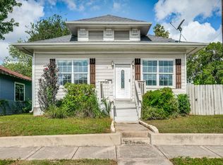 2219 N Flores St, San Antonio, TX 78212