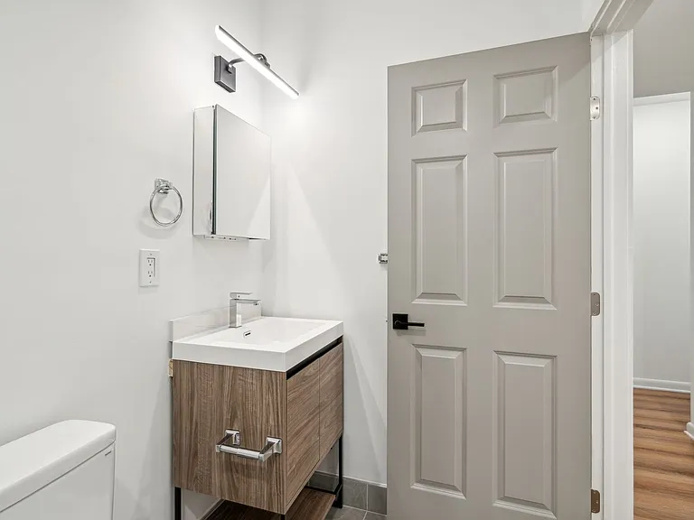 Brand New Fishtown Apartments — Photo 8