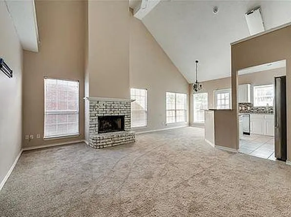 1347 Mimosa Ln, Lewisville, TX 75077