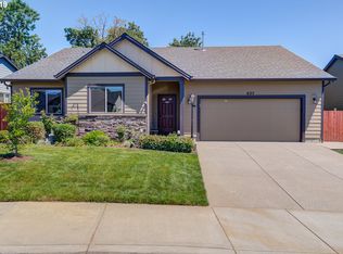 625 S Taylor Ct, Molalla, OR 97038