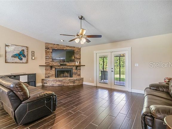3rd image of 540 Pinesong Dr