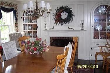 4th image of 8731 Eaton Dr