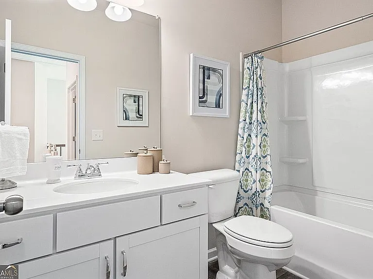 322 Skye Ln — Photo 9