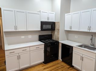 3725 W Diversey Ave #1F, Chicago, IL 60647