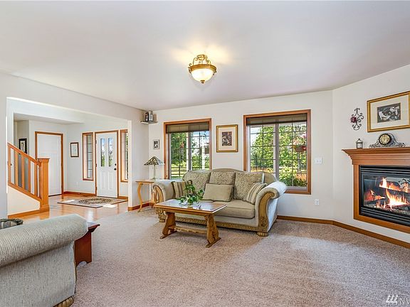 5th image of 30733 76th Ave NW