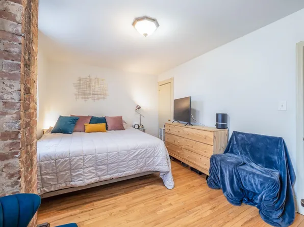 225 Pine Street image 8 of 11