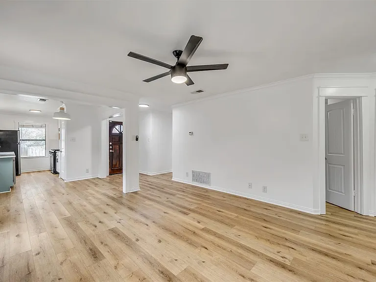 7004 Trendal Ln — Photo 5