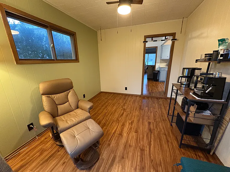 3102 Churchill Dr — Photo 7