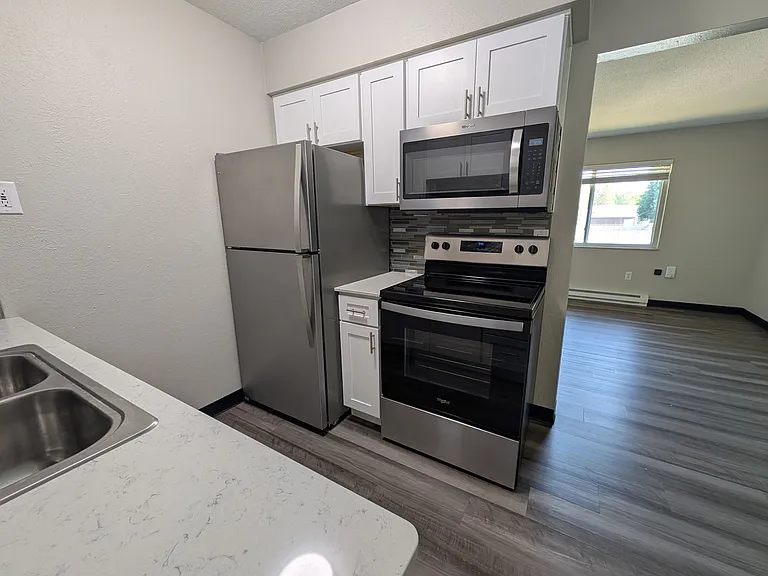 6110 Monroe St #15 — Photo 8