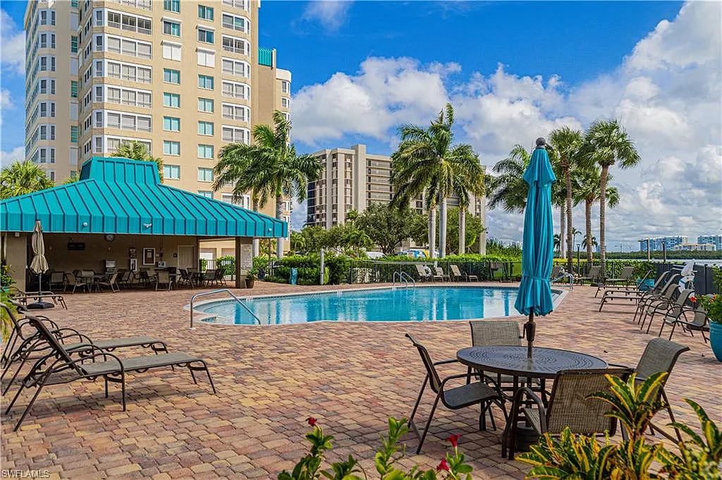 3 bed, 2.0 bath, 1613 sqft, $8,000 — Photo 4