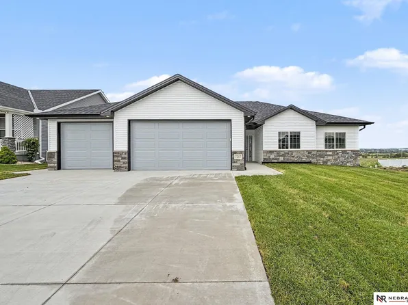 7217 S 19th St, Lincoln, NE 68521