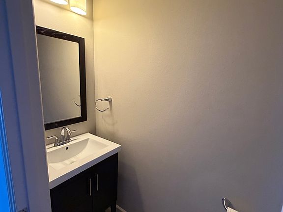 4th image of 165 W Celtic Cir #1