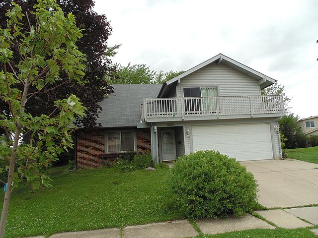 1st image of 5324 Arlington Cir